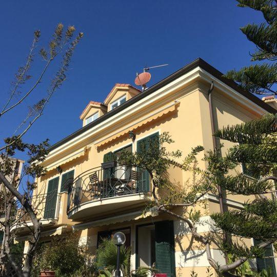 Appartamento Villa Rita A 100 M Dal Mare! Vallecrosia Extérieur photo