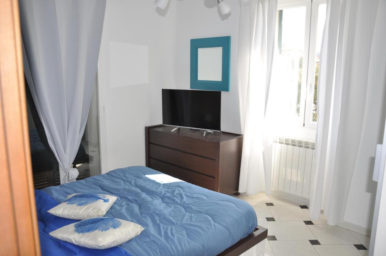 Appartamento Villa Rita A 100 M Dal Mare! Vallecrosia Extérieur photo