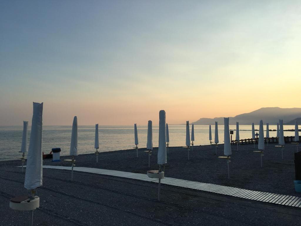 Appartamento Villa Rita A 100 M Dal Mare! Vallecrosia Extérieur photo